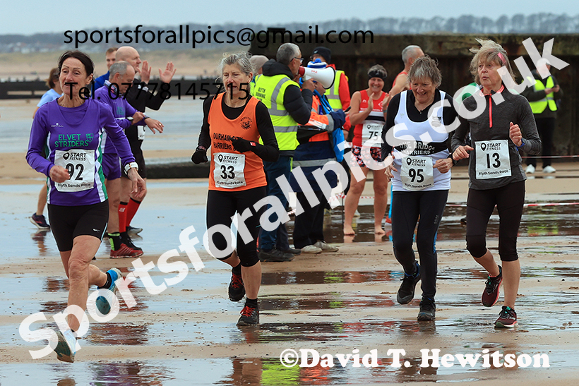 The 2024 Blyth Beach Run, Northumberland.   Photo: David T. Hewitson/Sports for All Pics